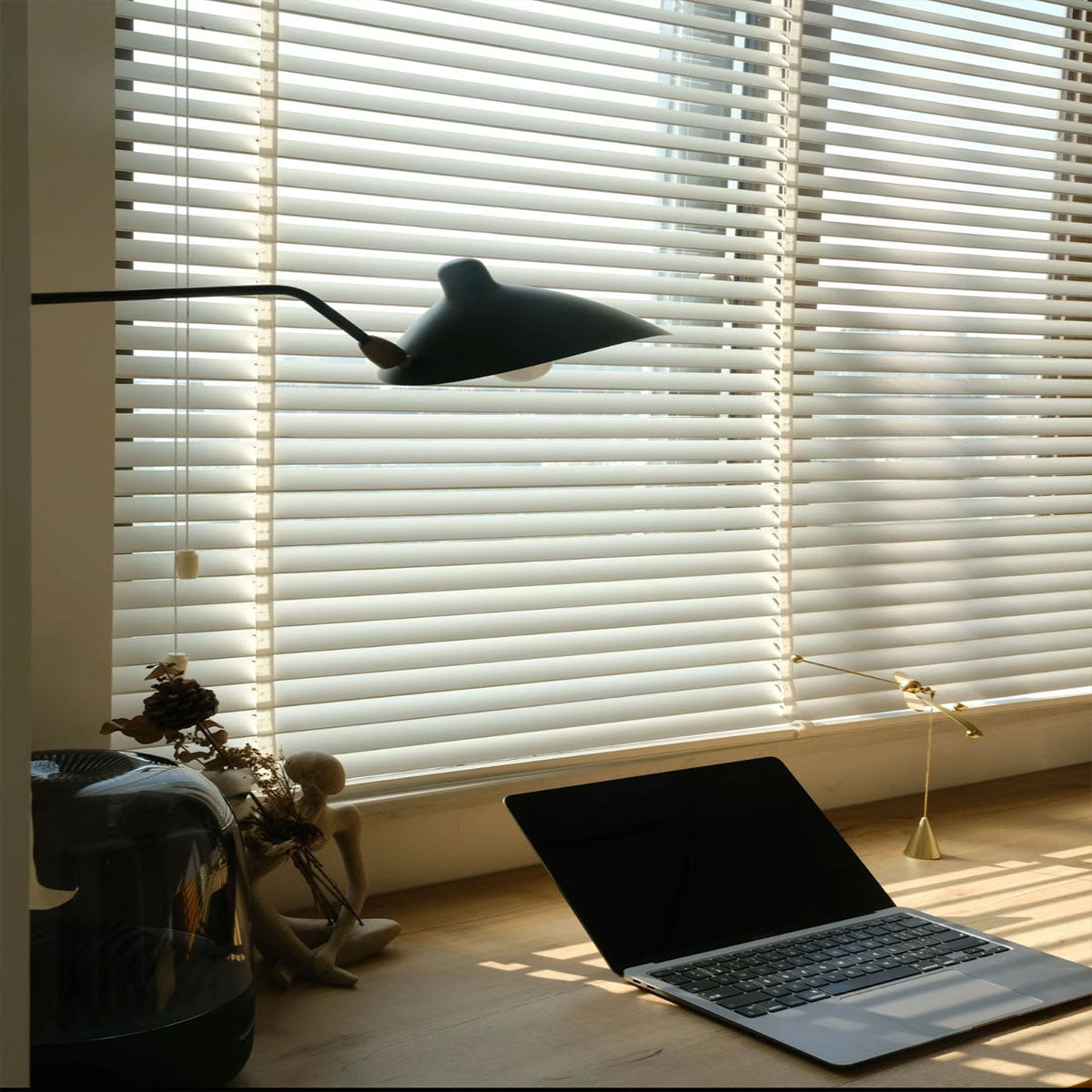 White Fau Wooden Blinds Ladder Rope